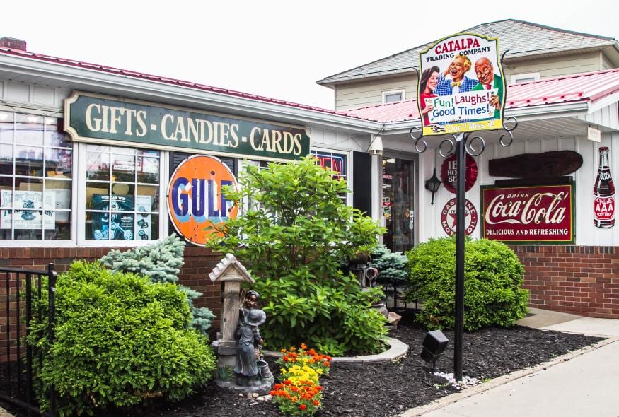 Exterior of Catalpa Trading Company in Berlin, Ohio